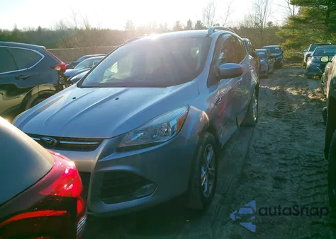 2016 Ford Escape Se z USA, uszkodzony, nr VIN 1FMCU9GX6GUA24875